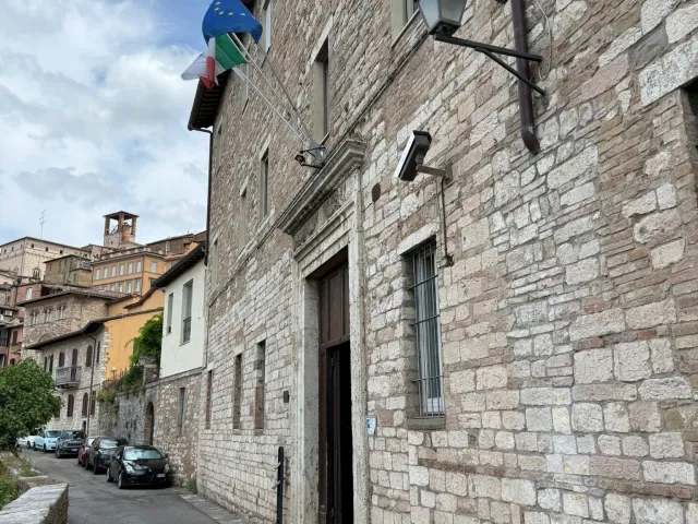 esterni Onaosi
